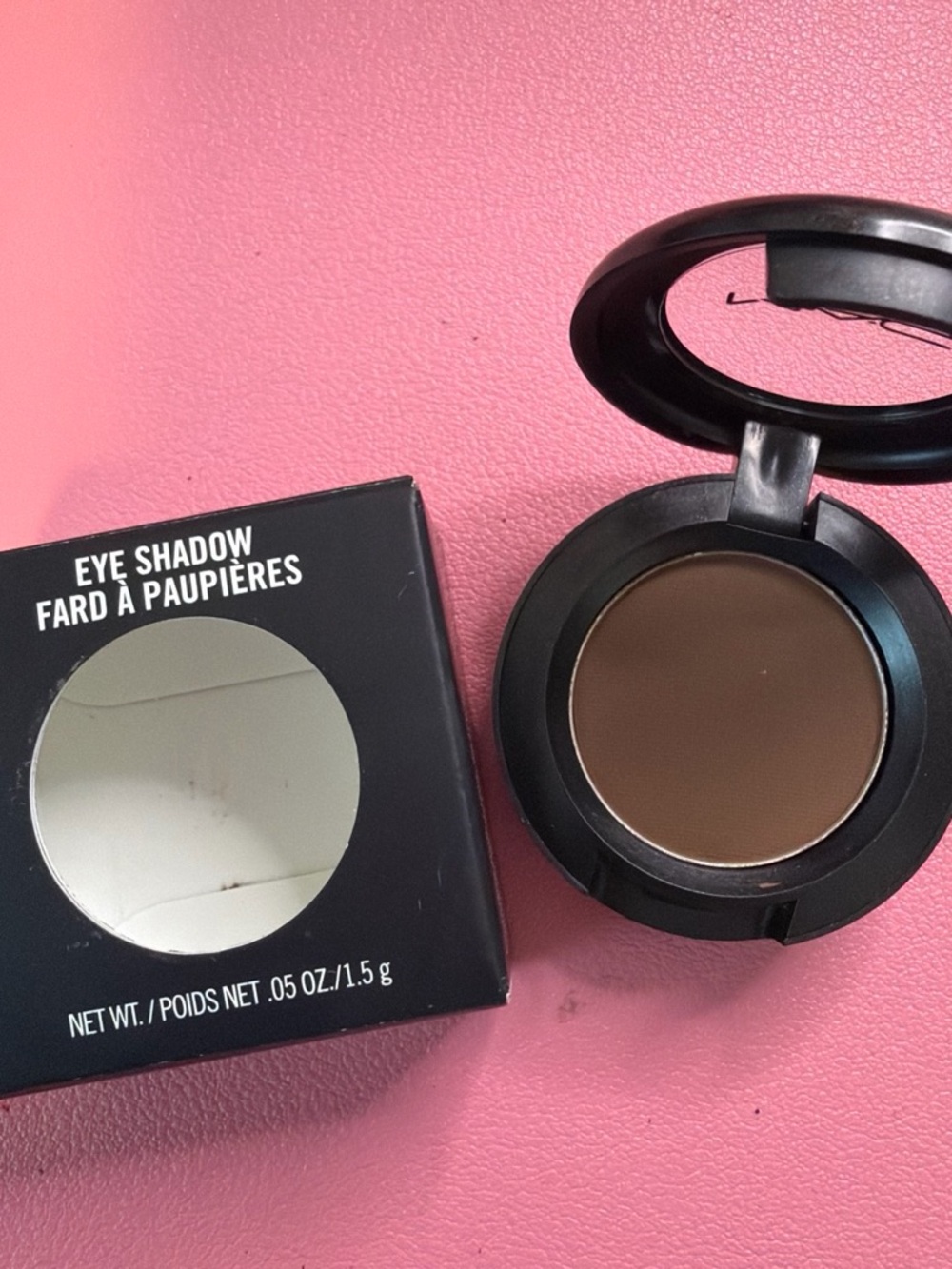 MAC Cosmetics Deep Brown Matte Eye Shadow - EXPRESSO